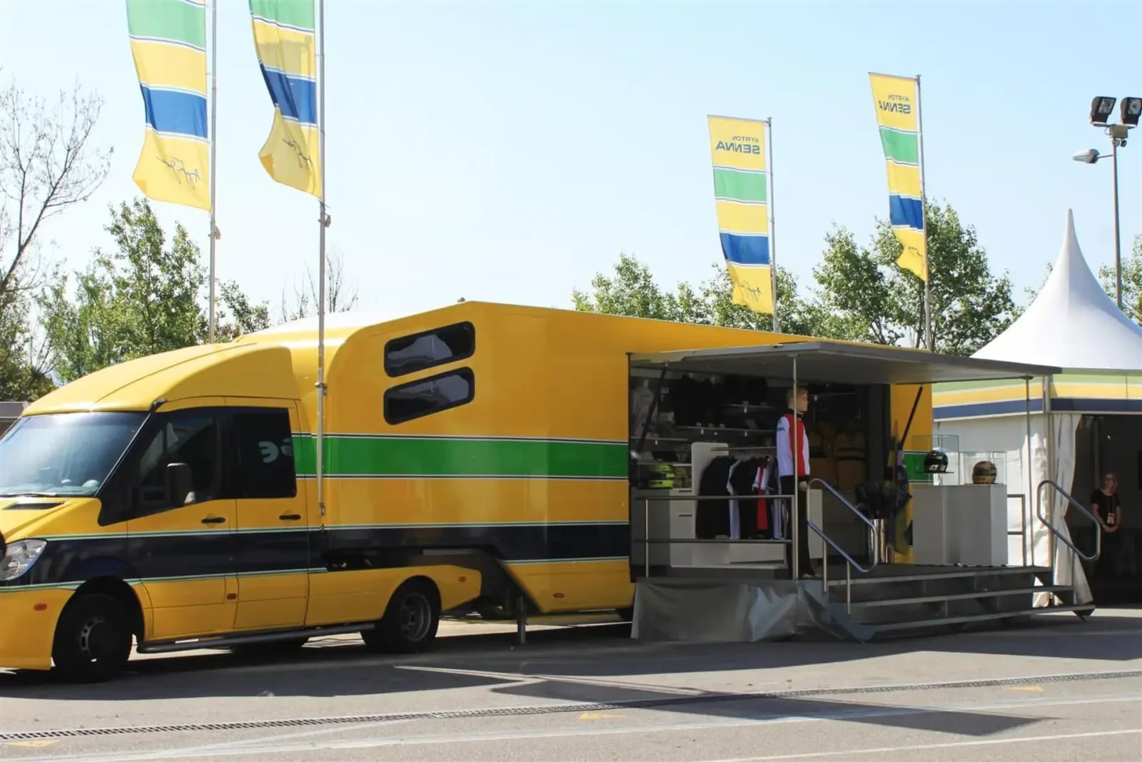 Ayrton Senna Official Shop, The mobile Ayrton Senna Official Shop premieres on Europe's race tracks