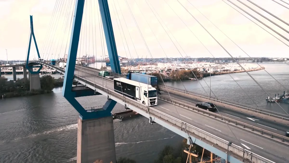 Show truck on the Köhlbrand Bridge in Hamburg